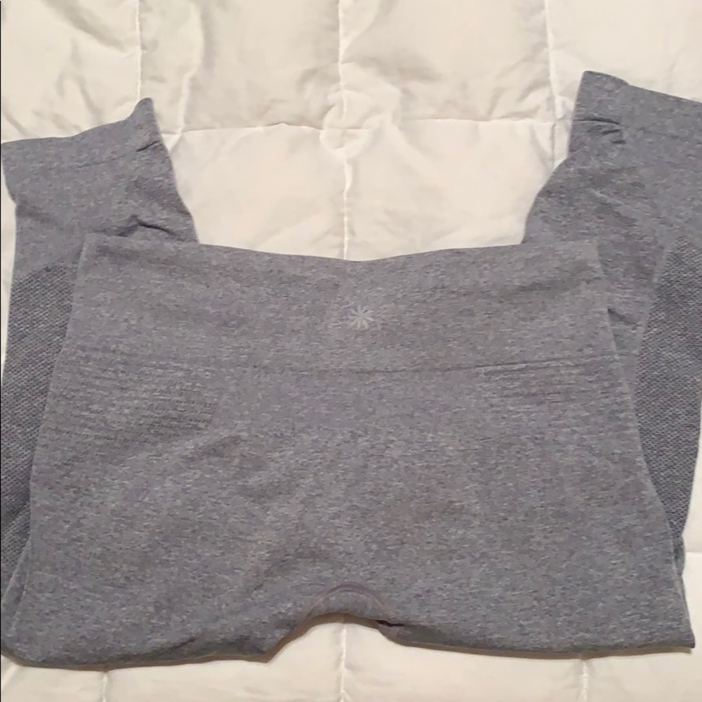 Athleta sz small form fitting